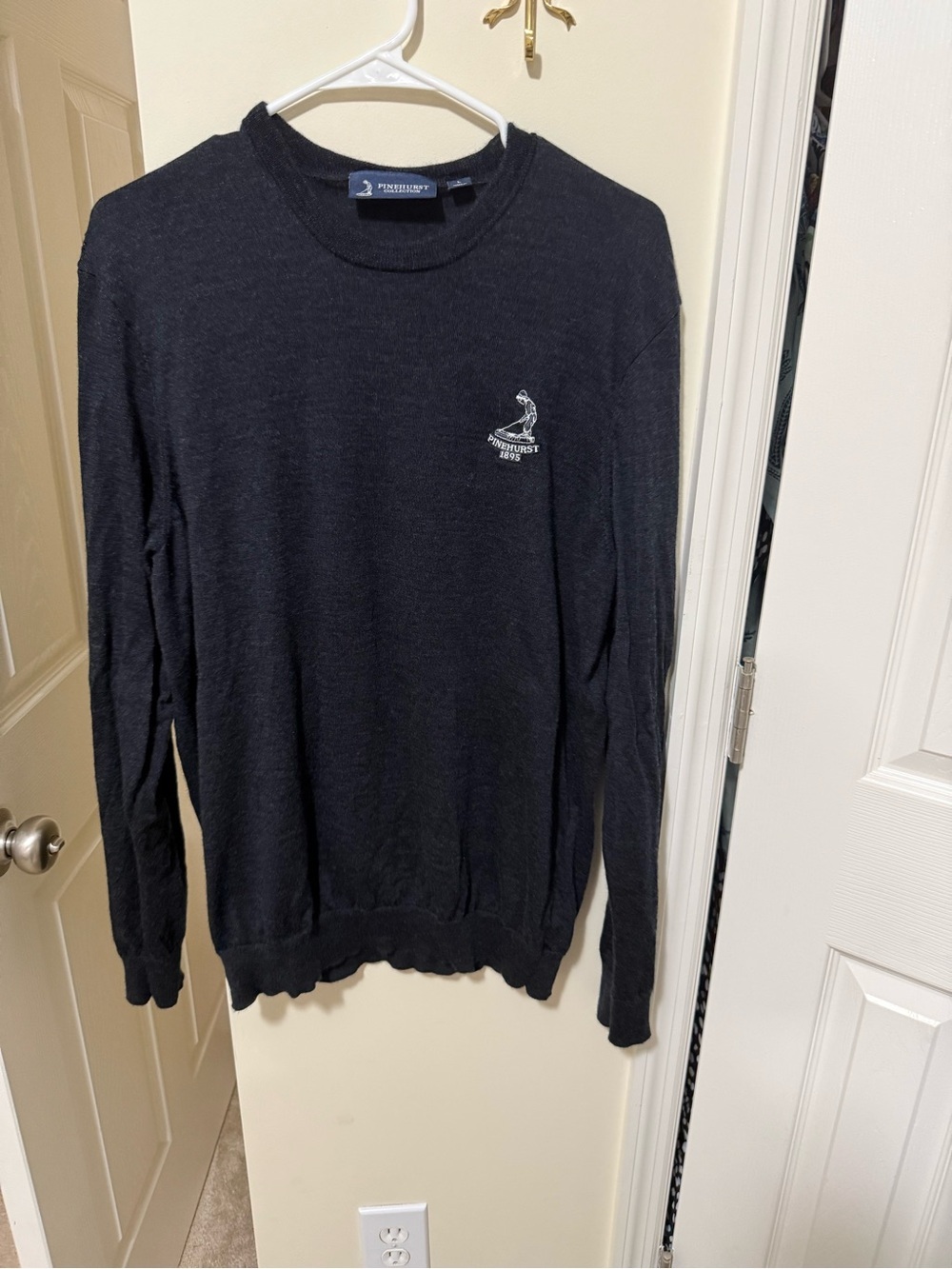 Private Label Men's Black Crewneck Sweater
